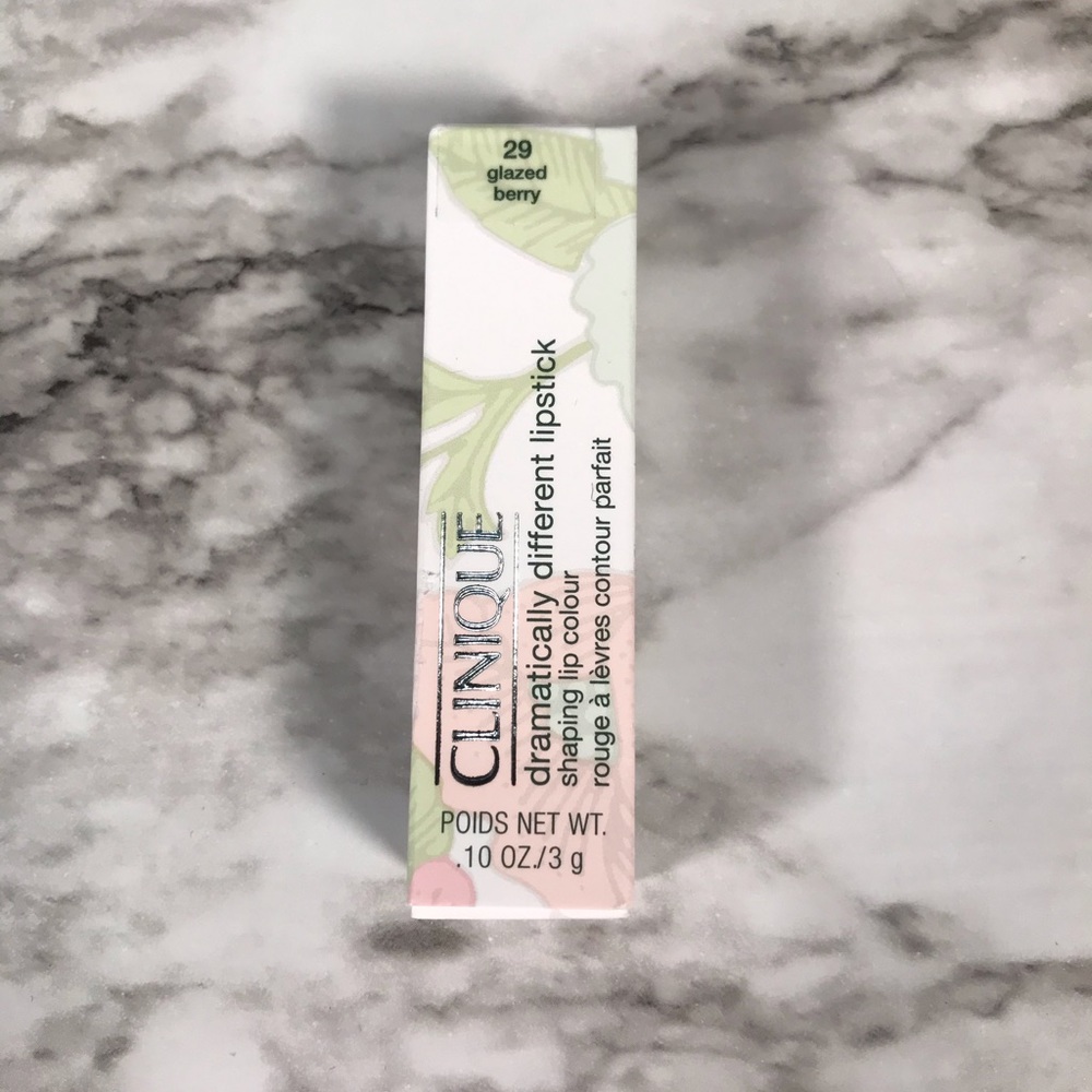 Clinique Dramatically Different Lipstick